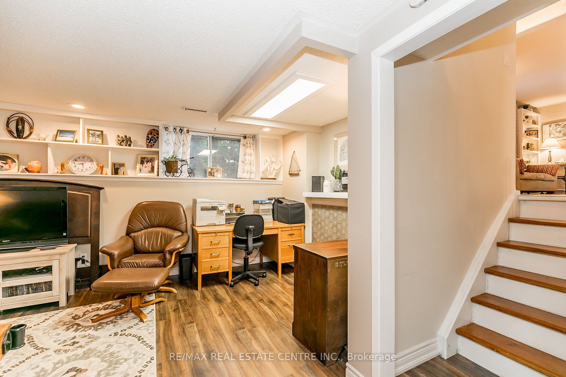 9 Lynda Ave