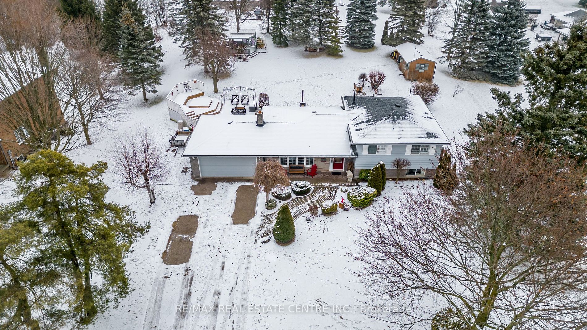 9 Lynda Ave