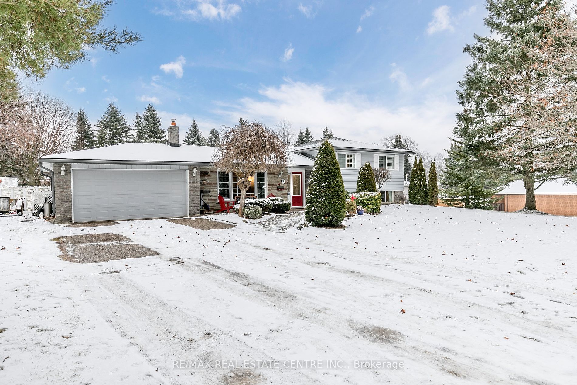 9 Lynda Ave