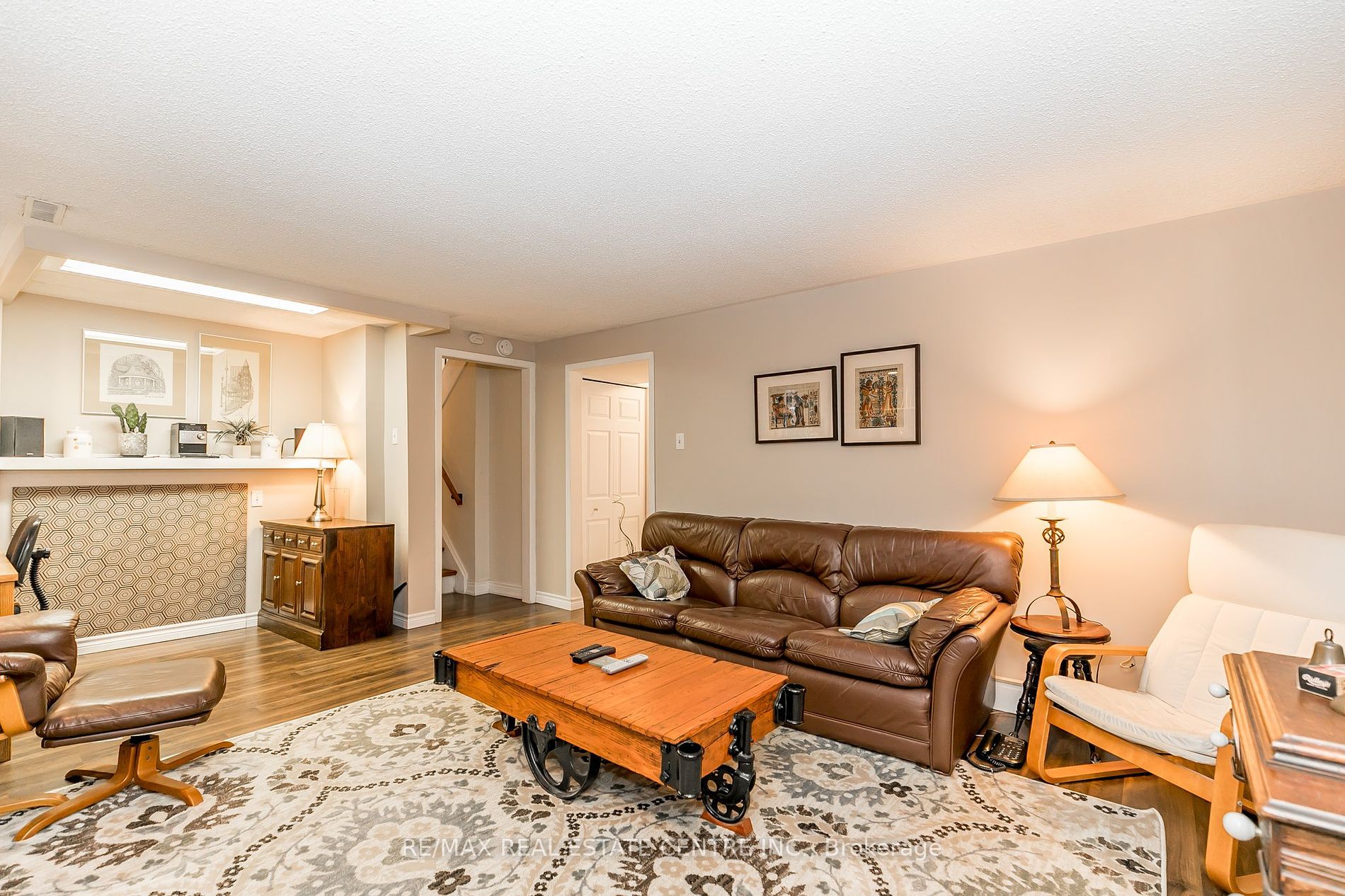 9 Lynda Ave
