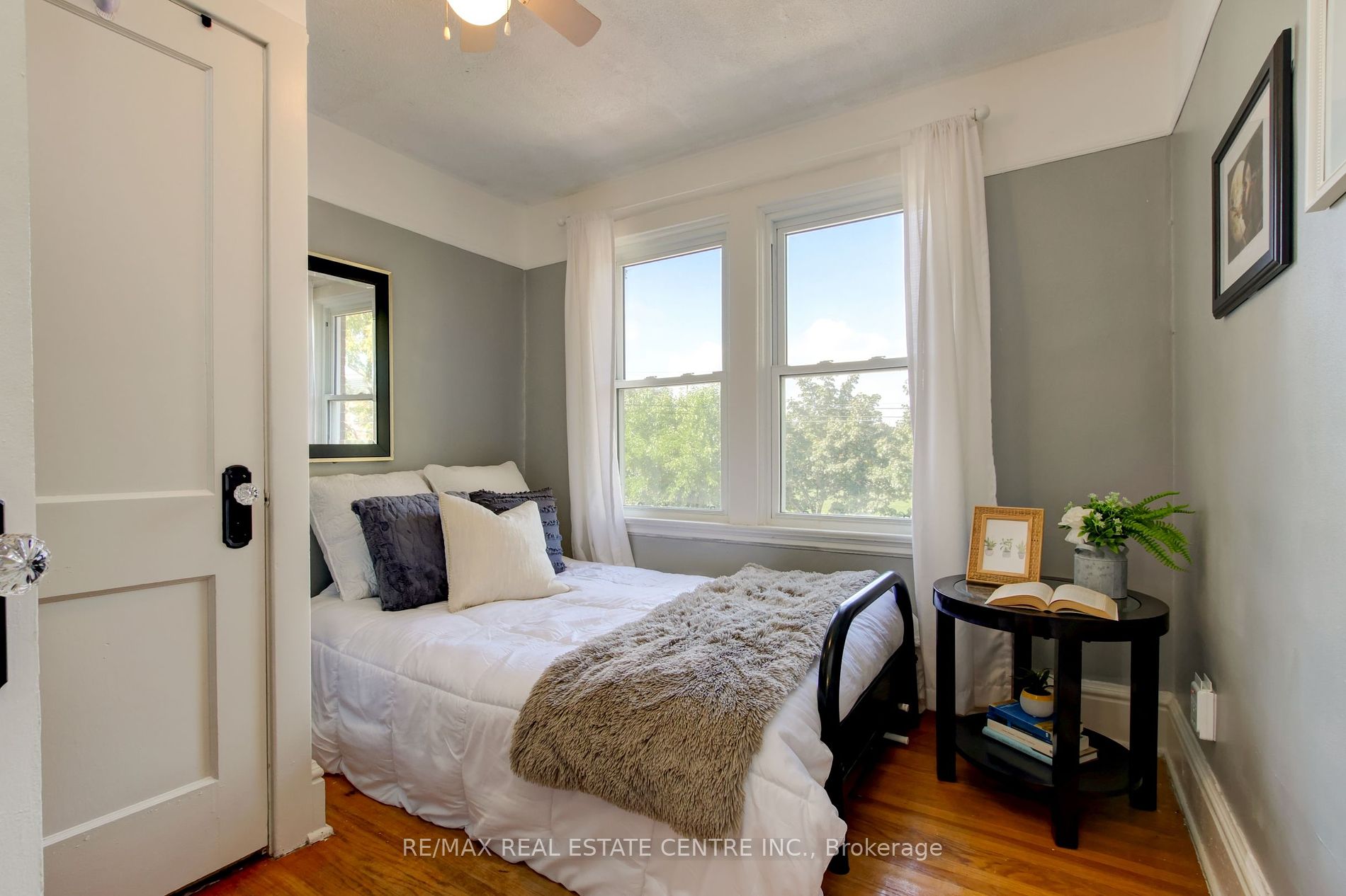 45 Wexford Avenue S