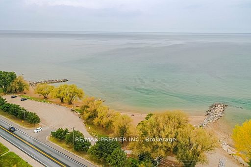 114 Lakeshore Road W