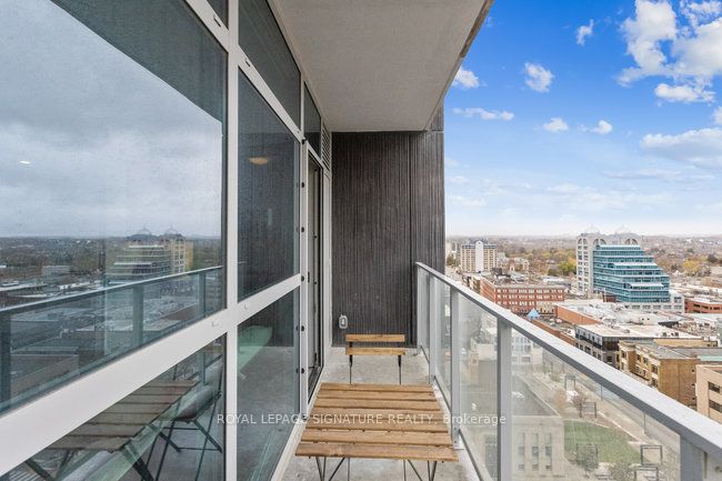 60 Frederick St N, #1407