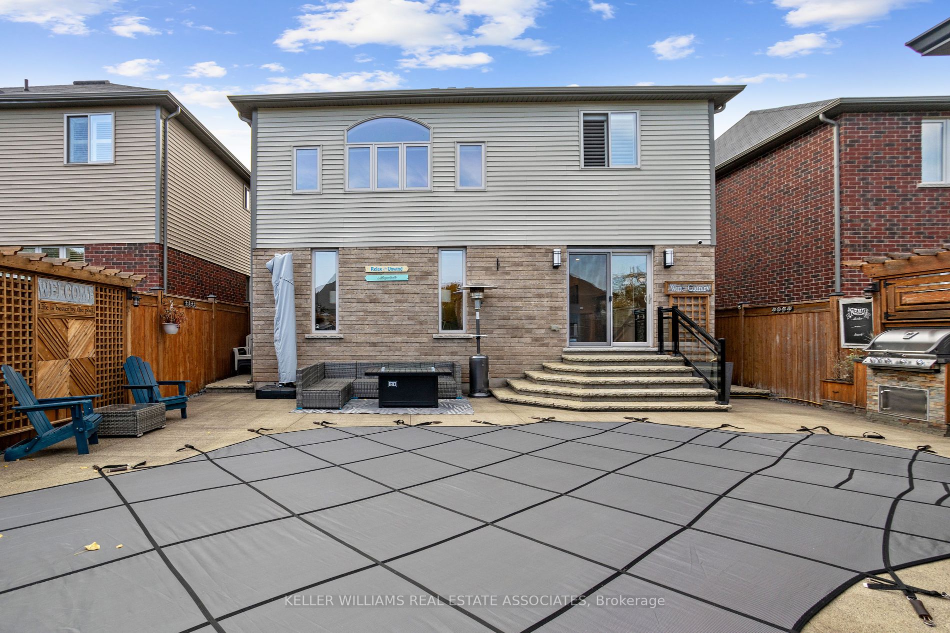 174 Escarpment Dr