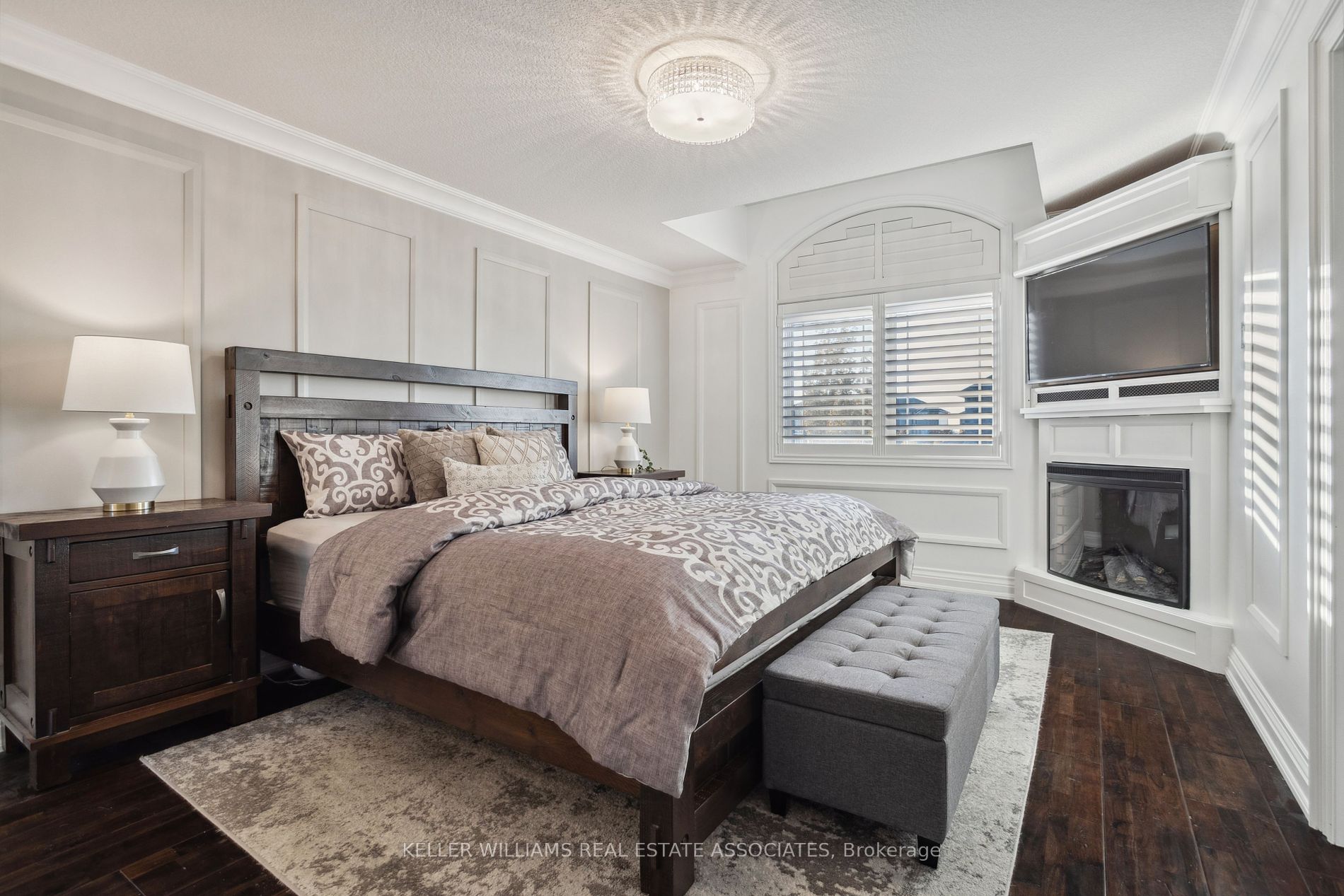 174 Escarpment Dr