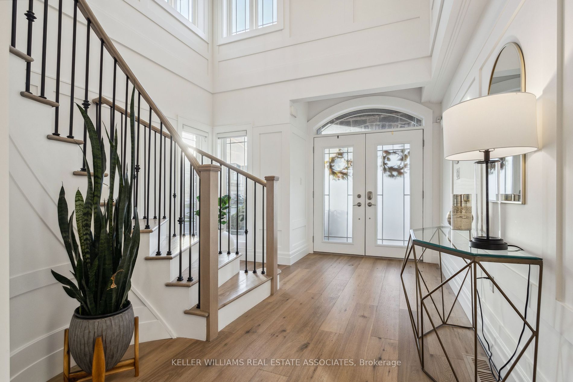 174 Escarpment Dr