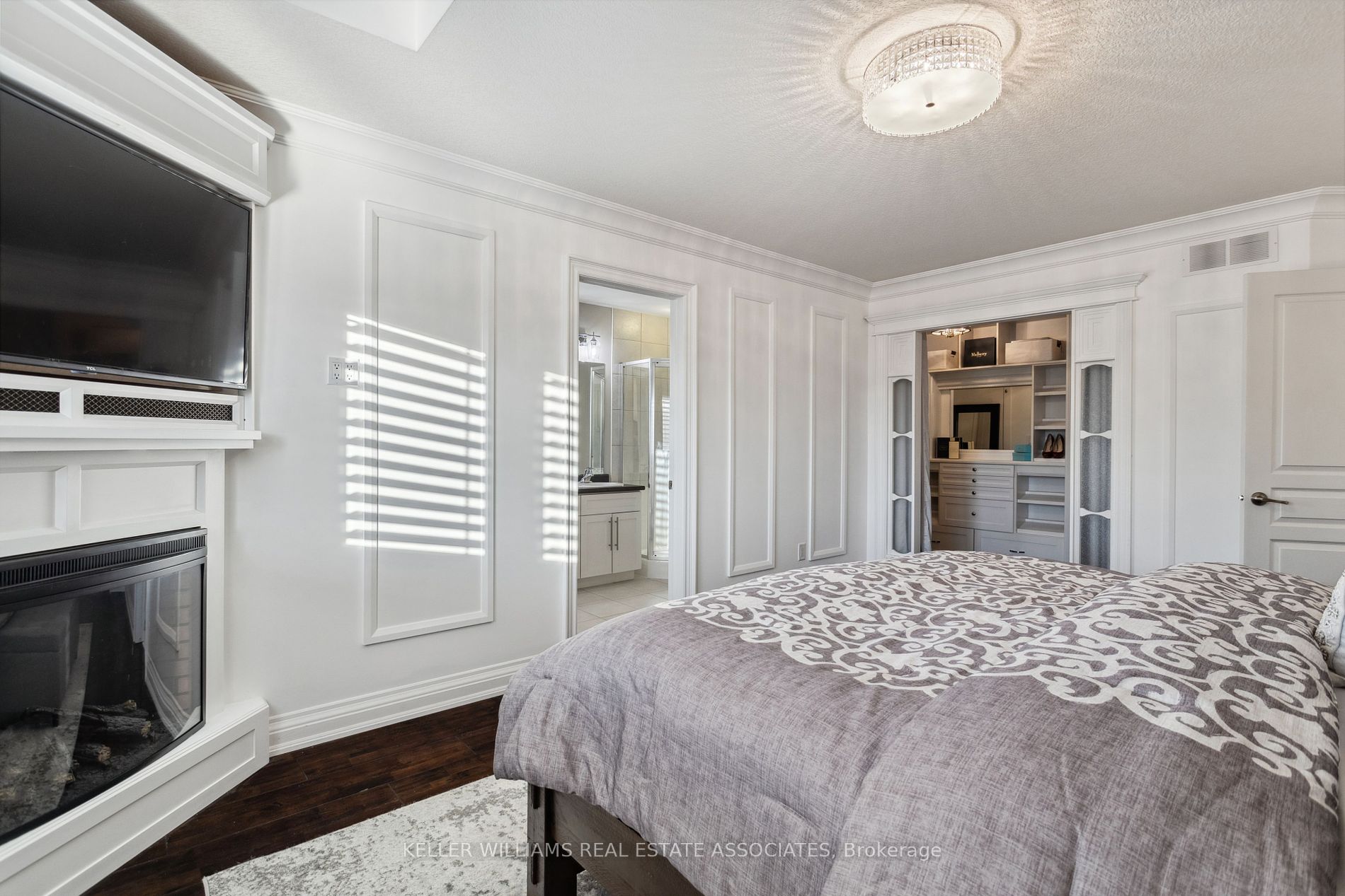 174 Escarpment Dr