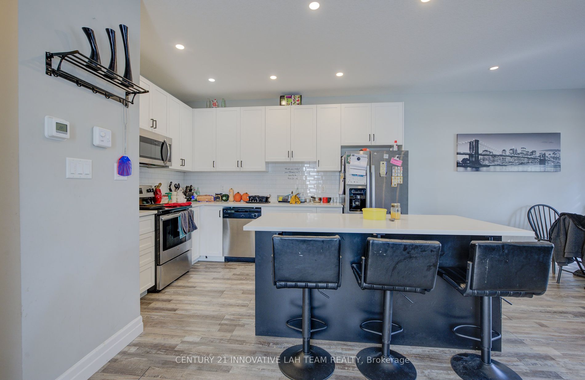 1023 Devonshire Ave, #30