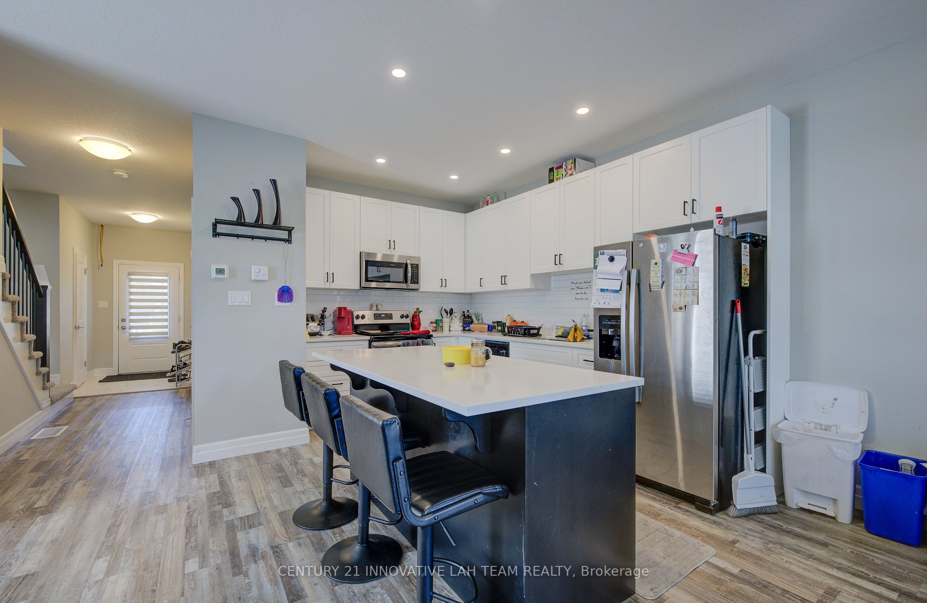 1023 Devonshire Ave, #30