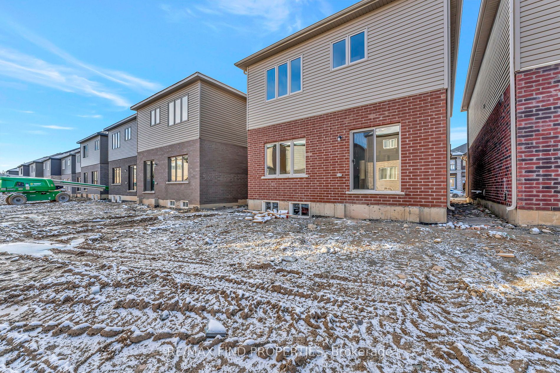 18 Wakeling Drive