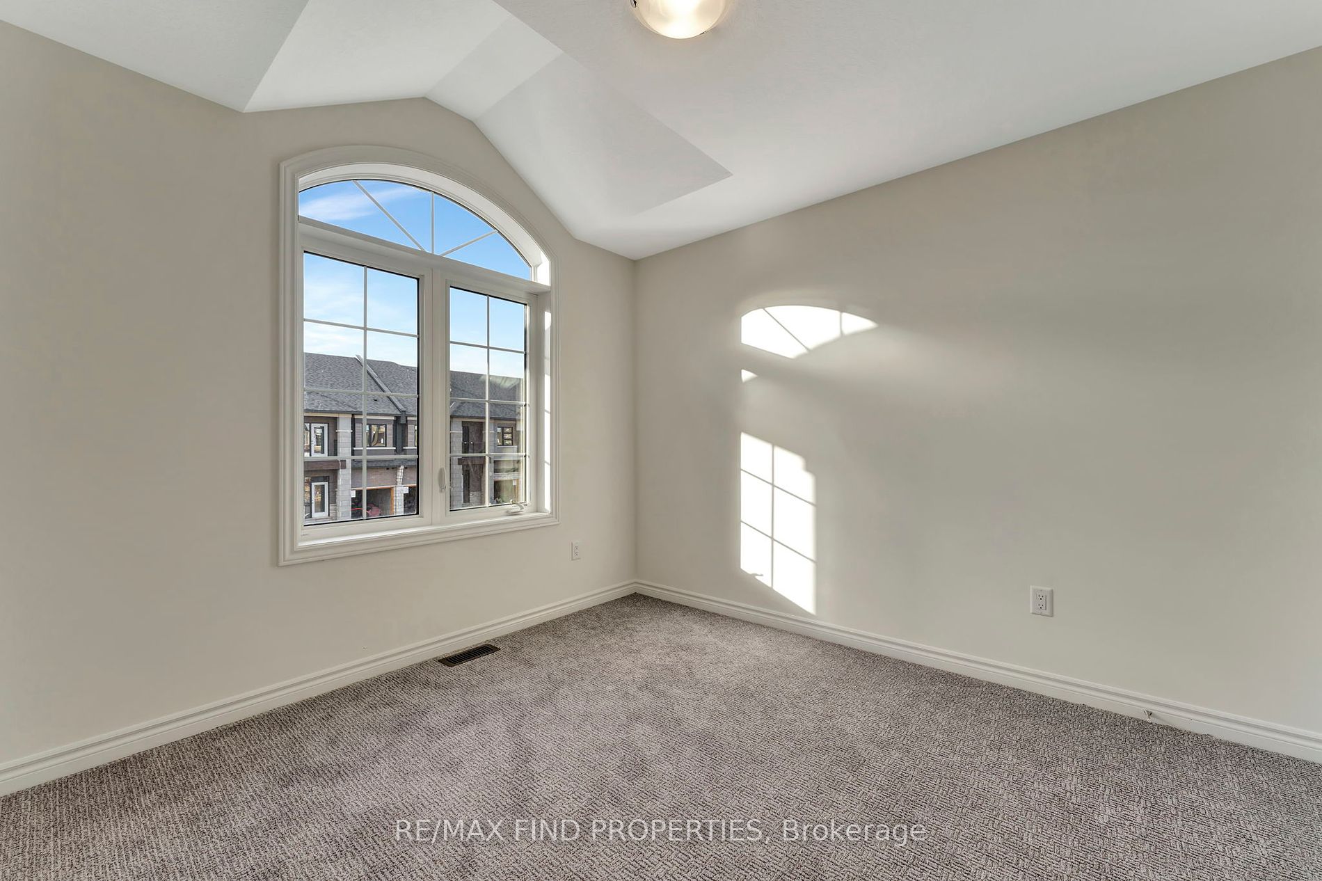 18 Wakeling Drive