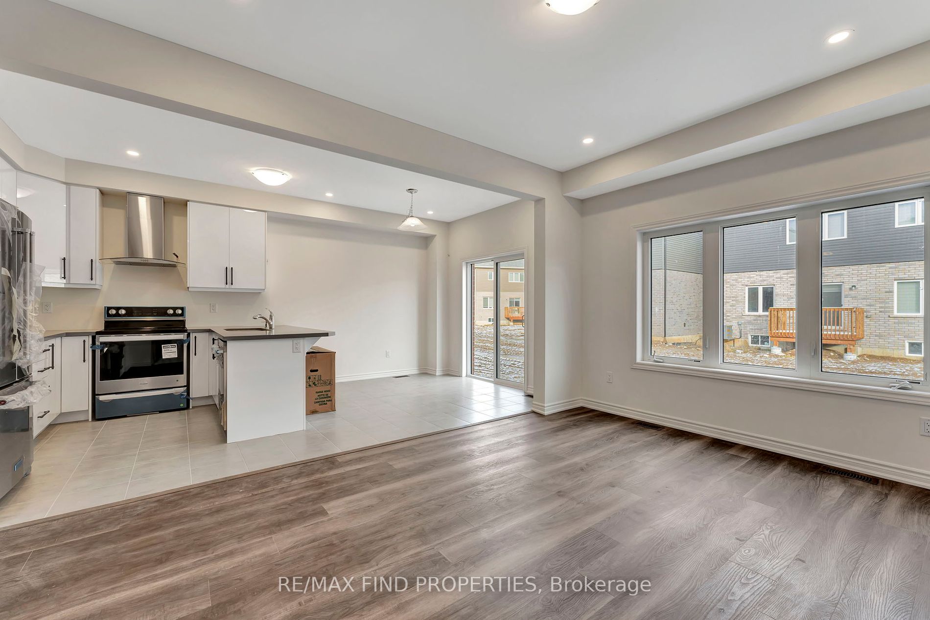18 Wakeling Drive