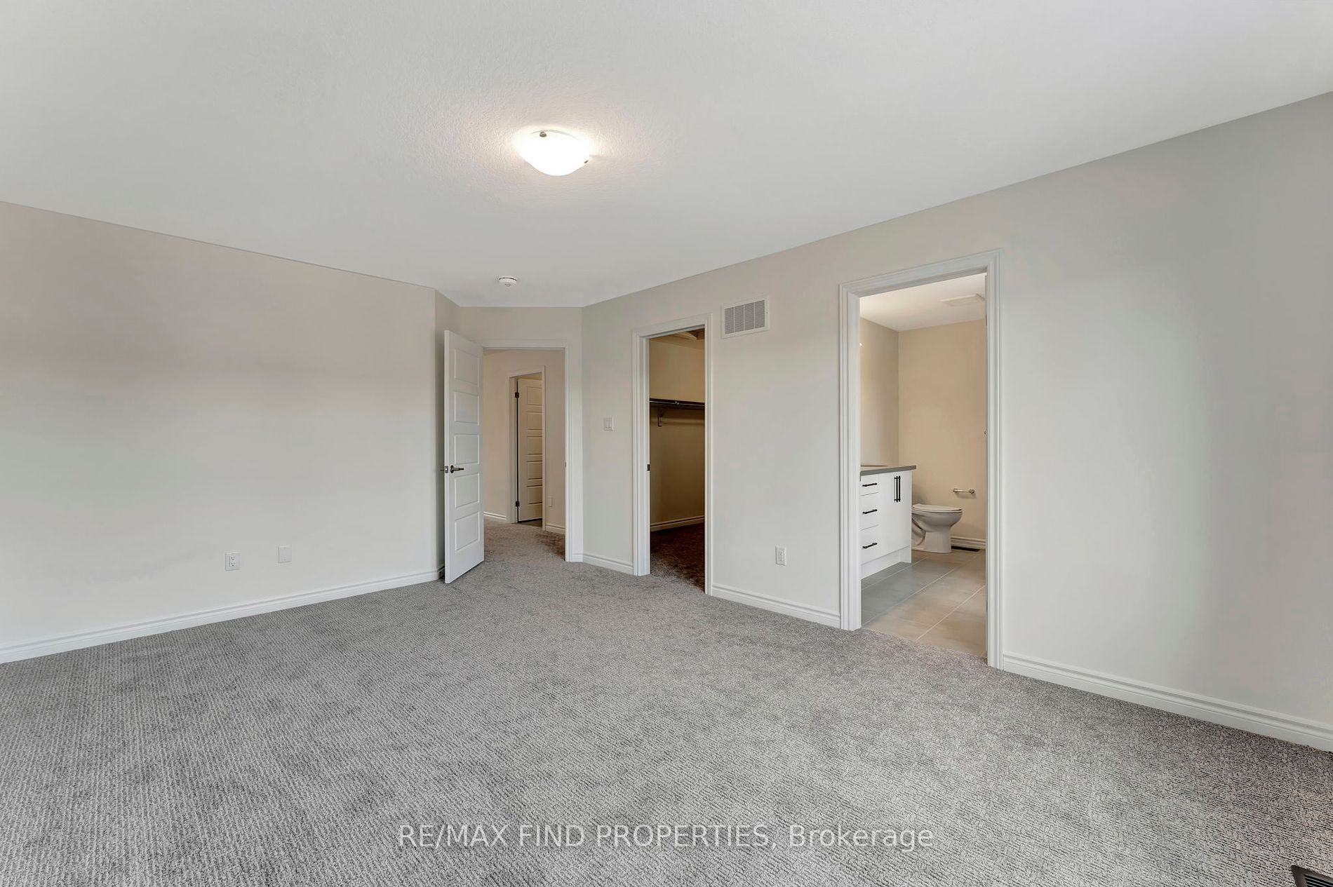 18 Wakeling Drive