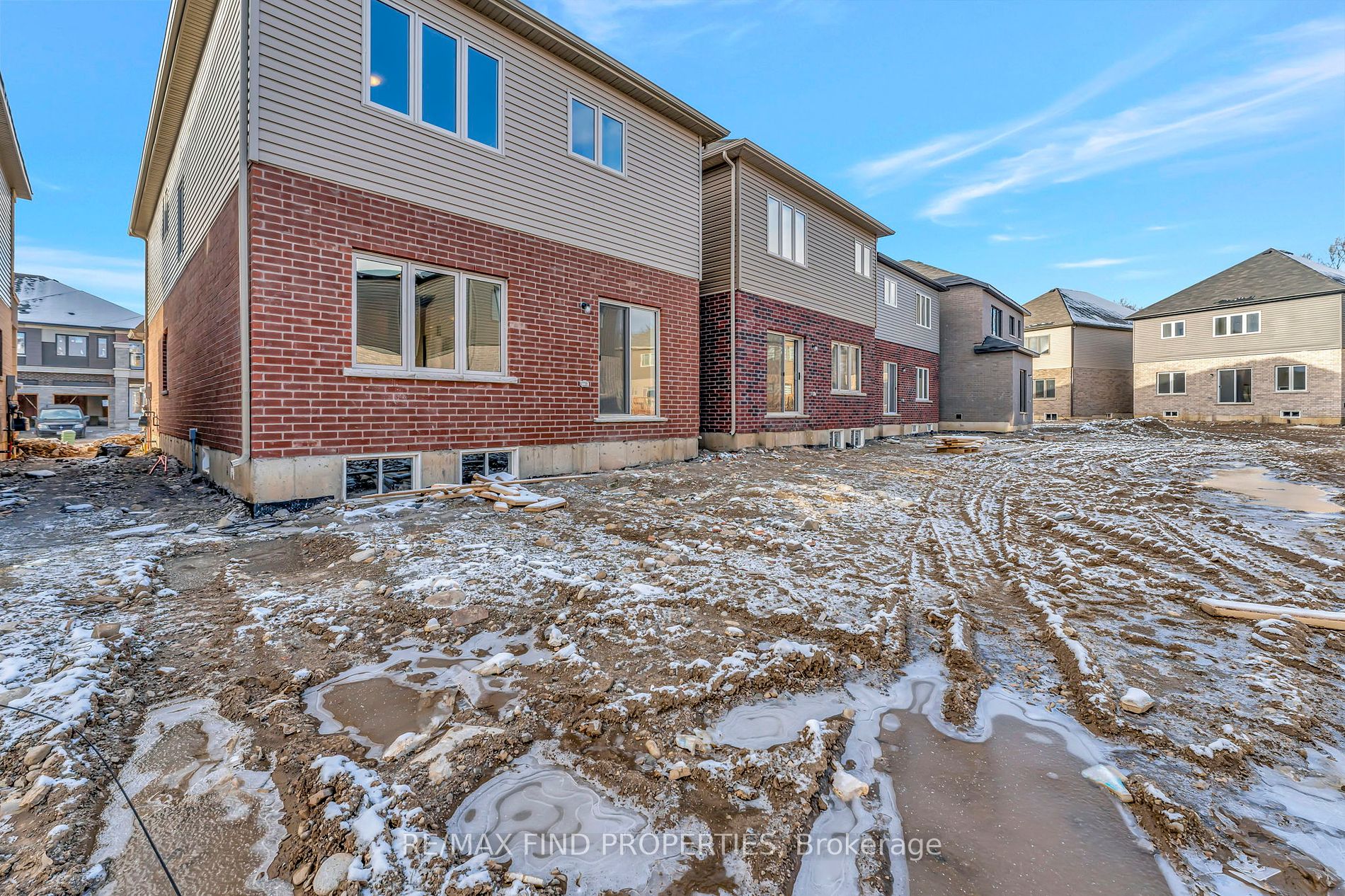 18 Wakeling Drive