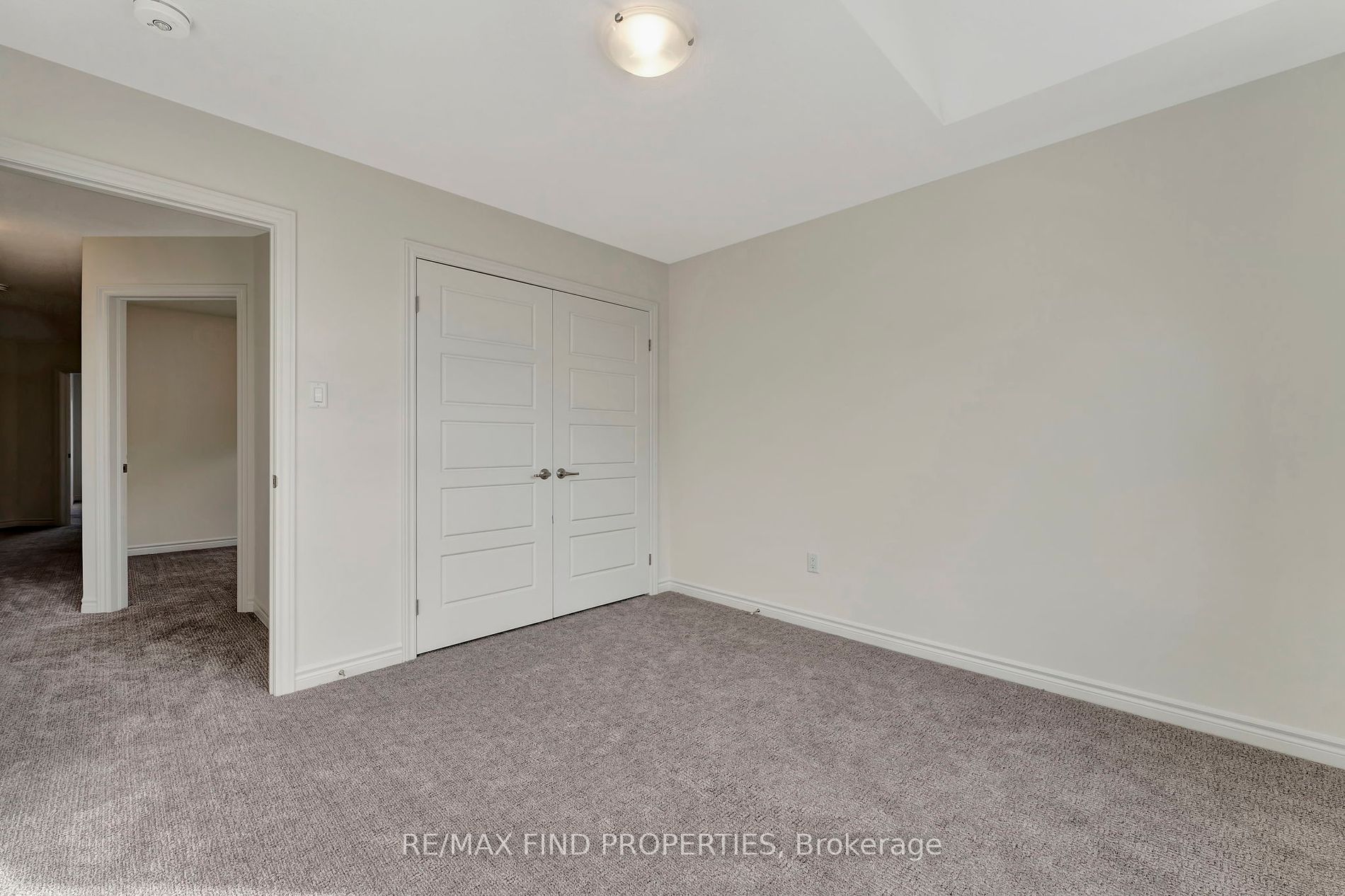 18 Wakeling Drive