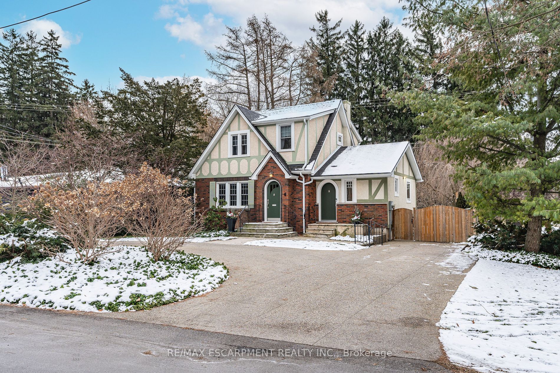 4 JERSEYVILLE Road E