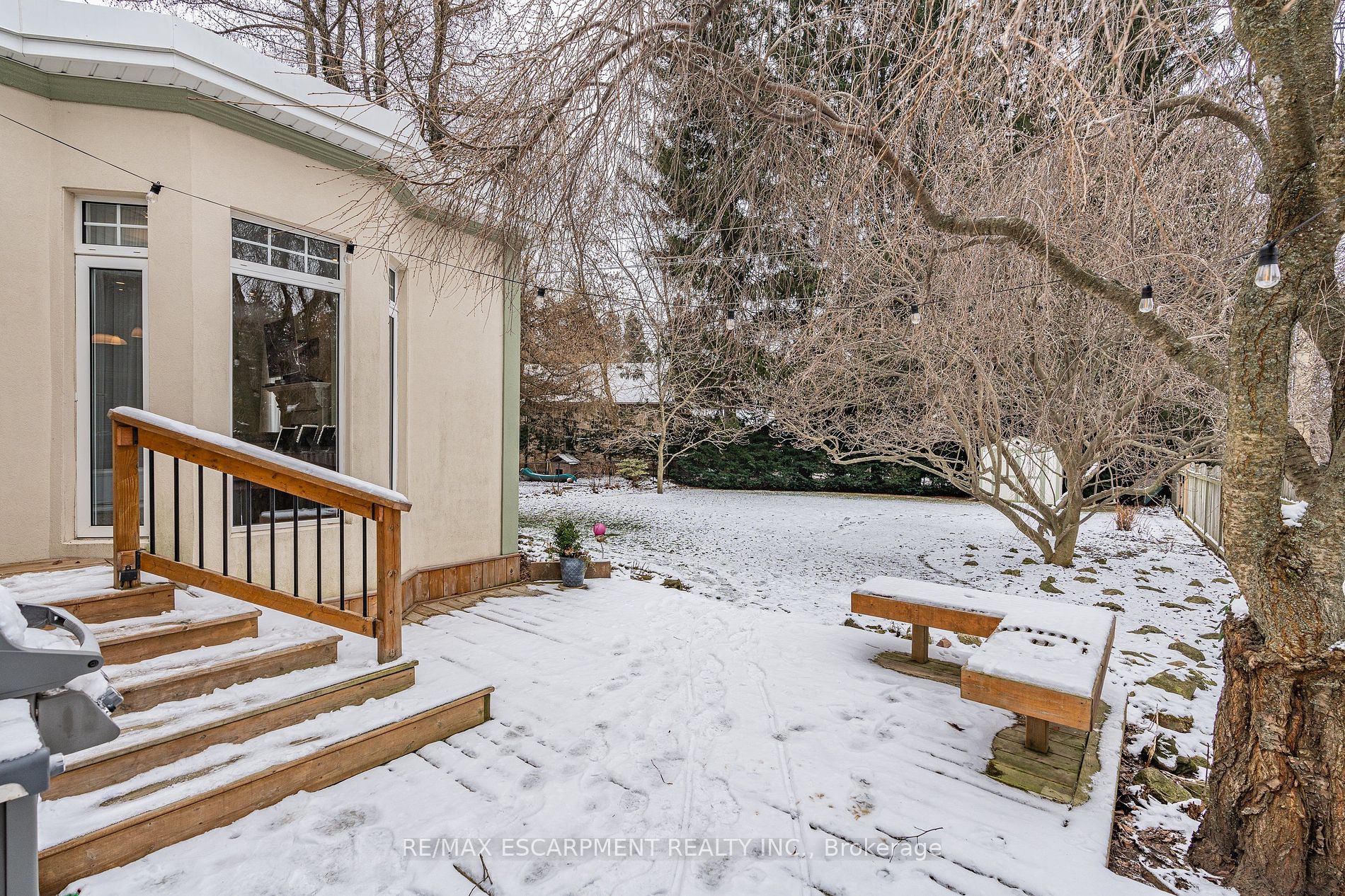 4 JERSEYVILLE Road E