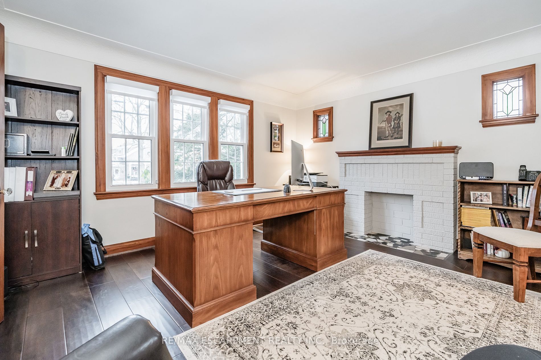 4 JERSEYVILLE Road E