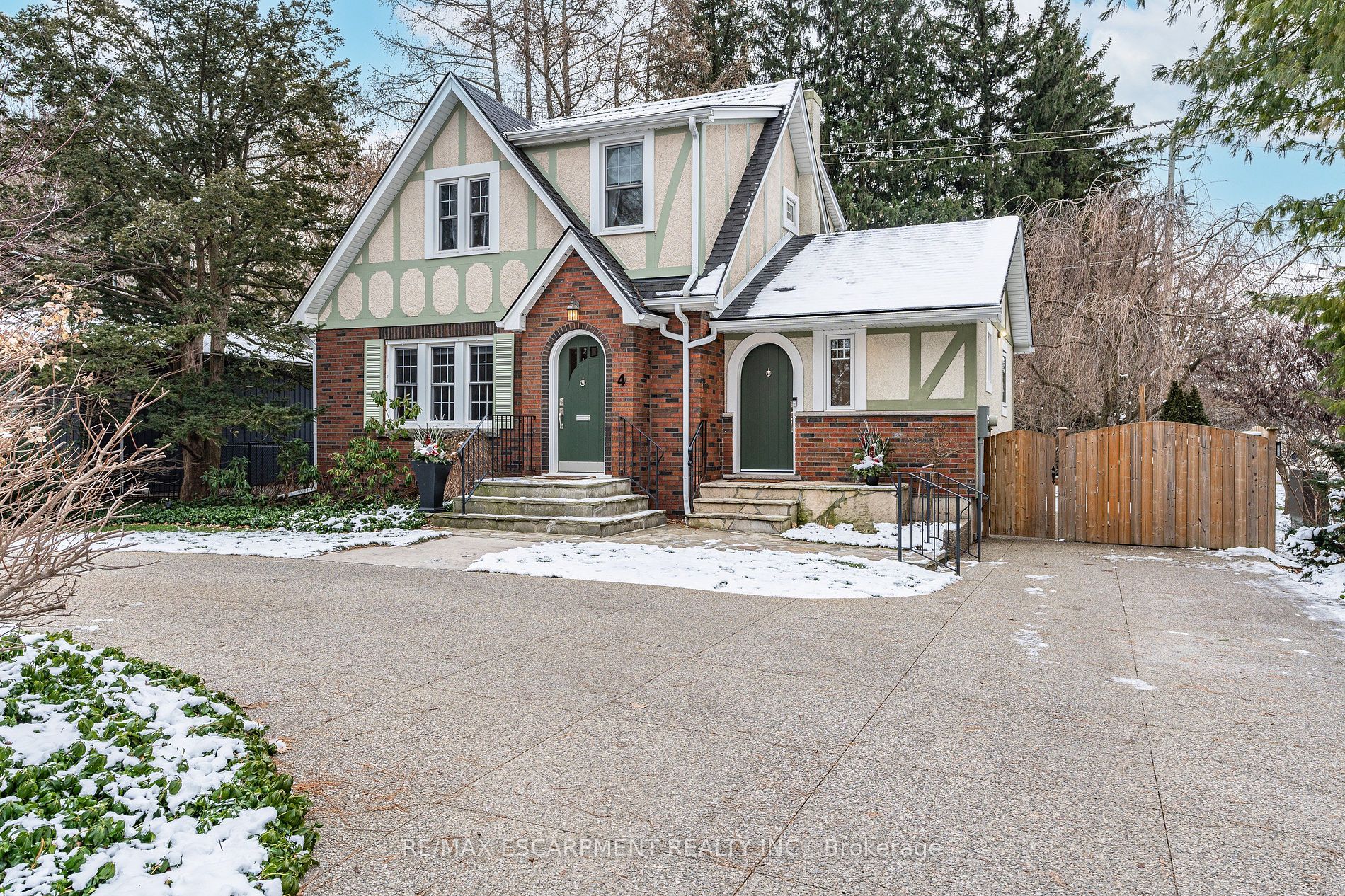 4 JERSEYVILLE Road E