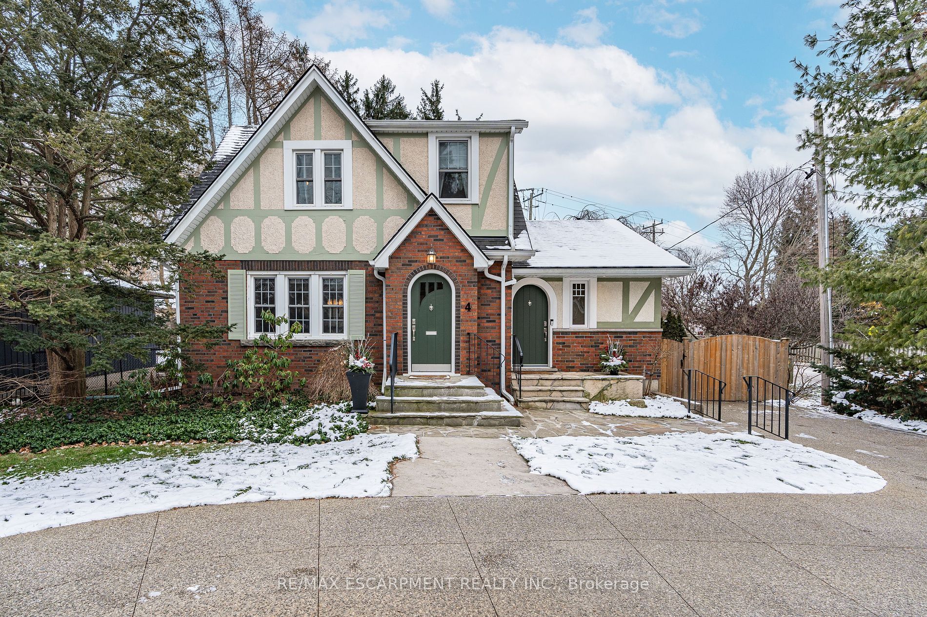 4 JERSEYVILLE Road E