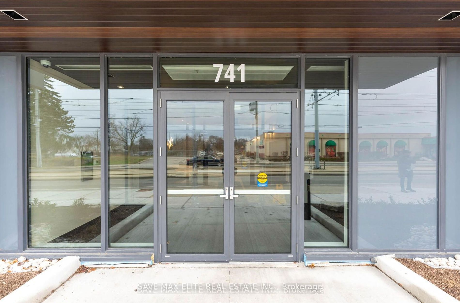 741 King Street W, #301