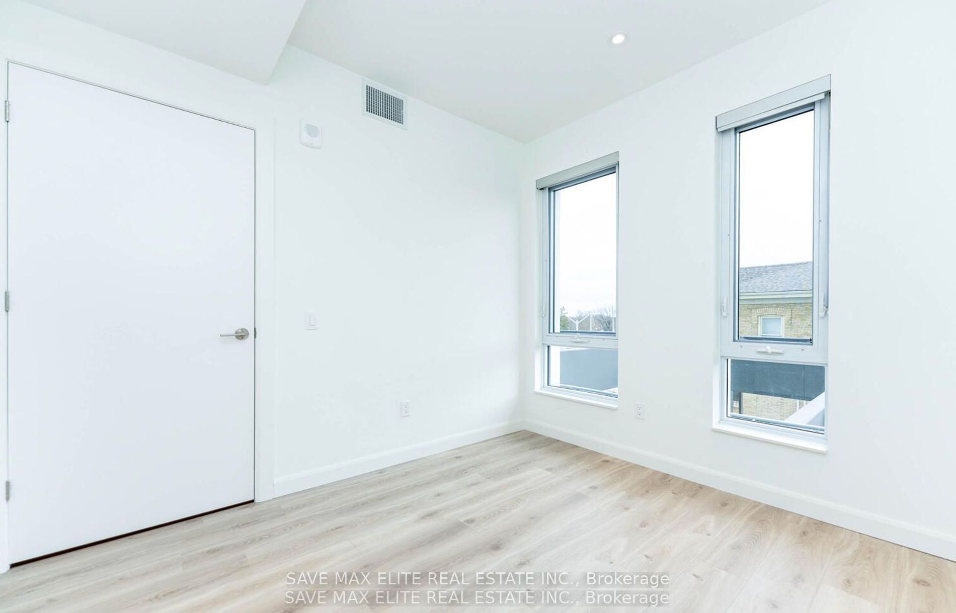 741 King Street W, #301
