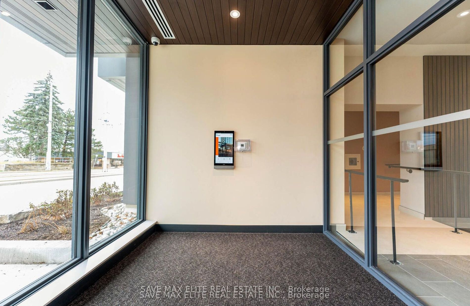 741 King Street W, #301