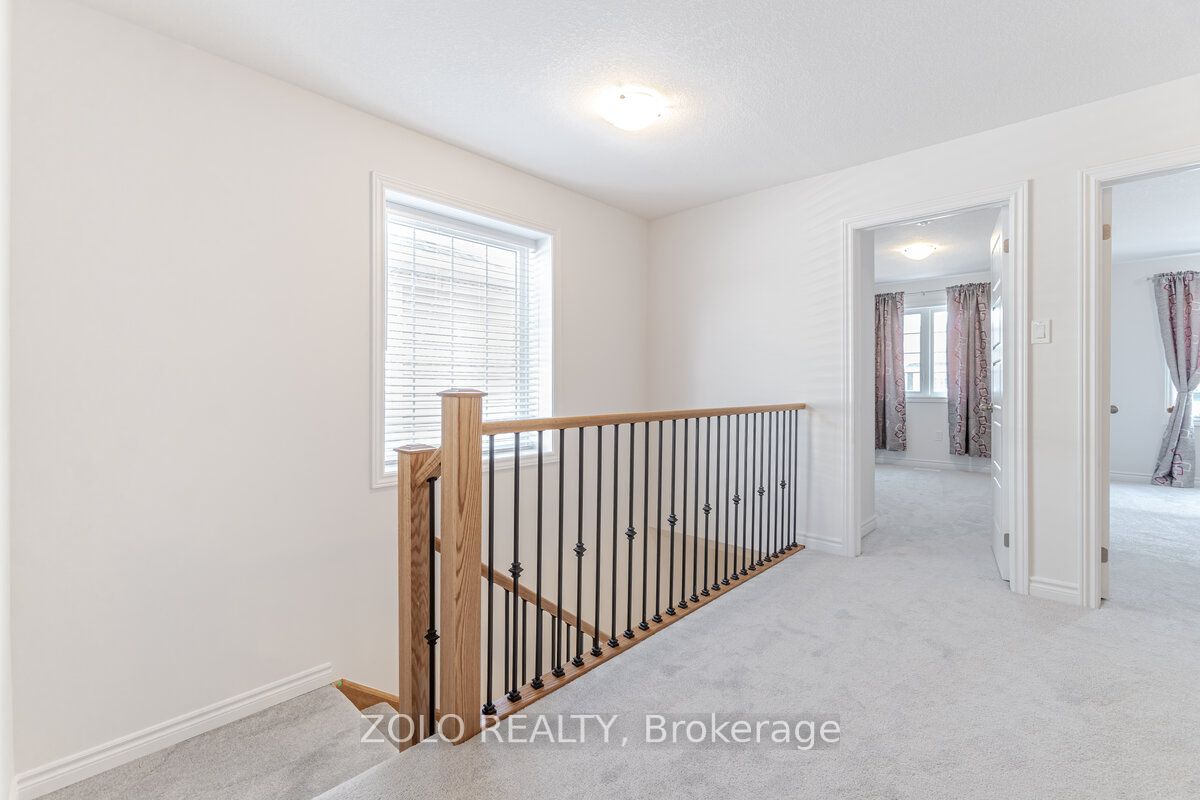 49 Elsegood Dr