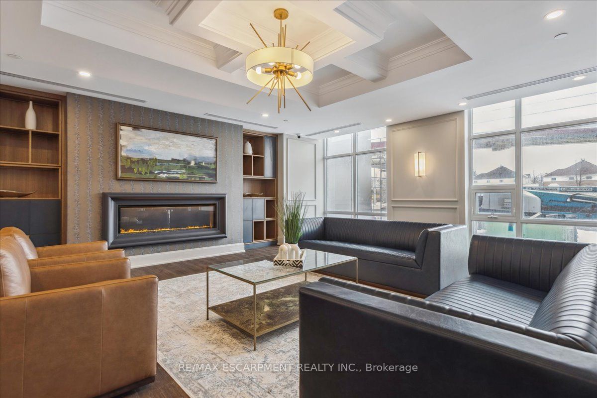 450 Dundas Street E #1001