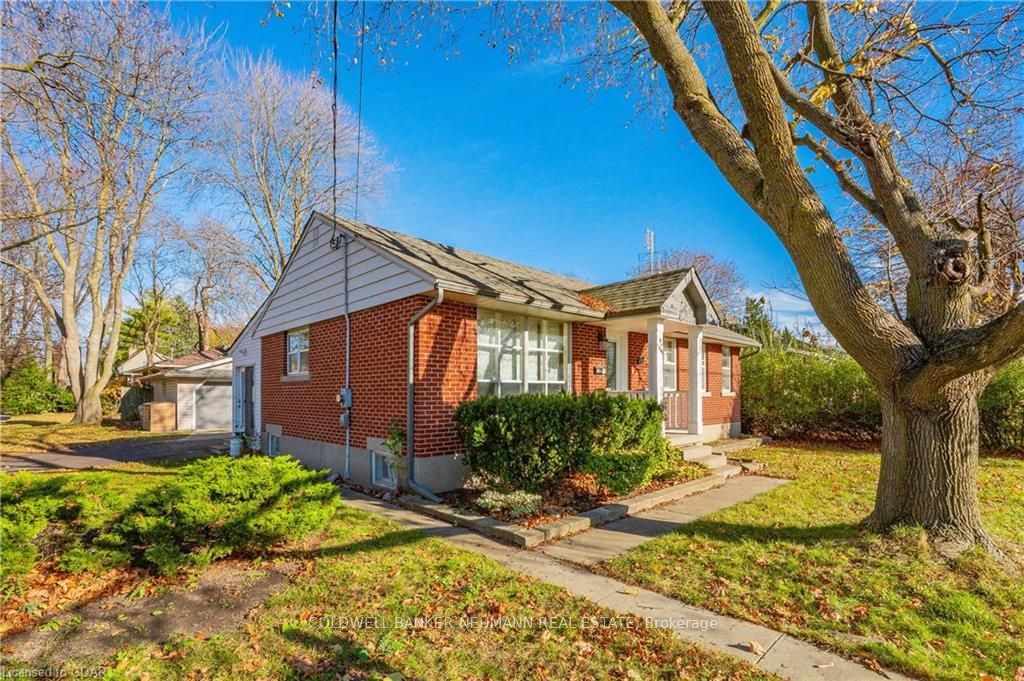 23 Glenwood Avenue