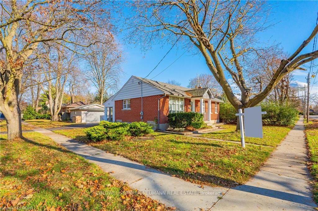 23 Glenwood Avenue