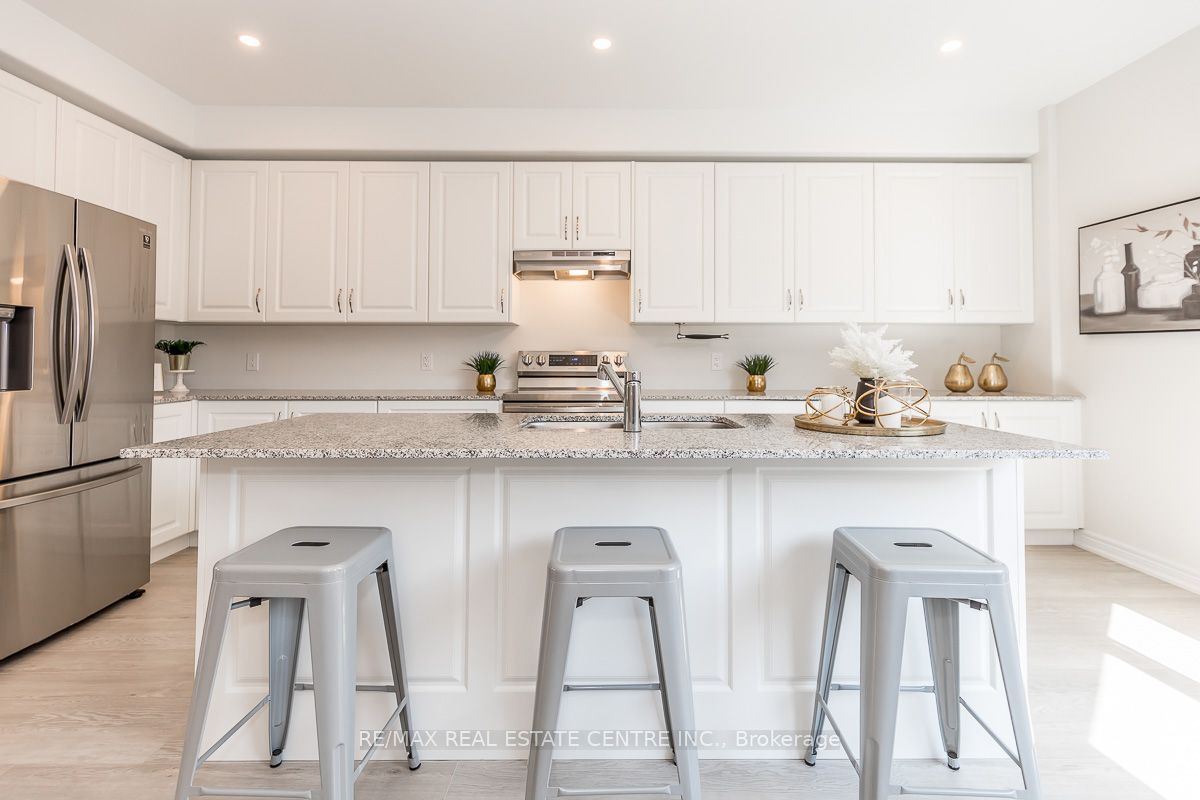 1049 Rippingale Tr
