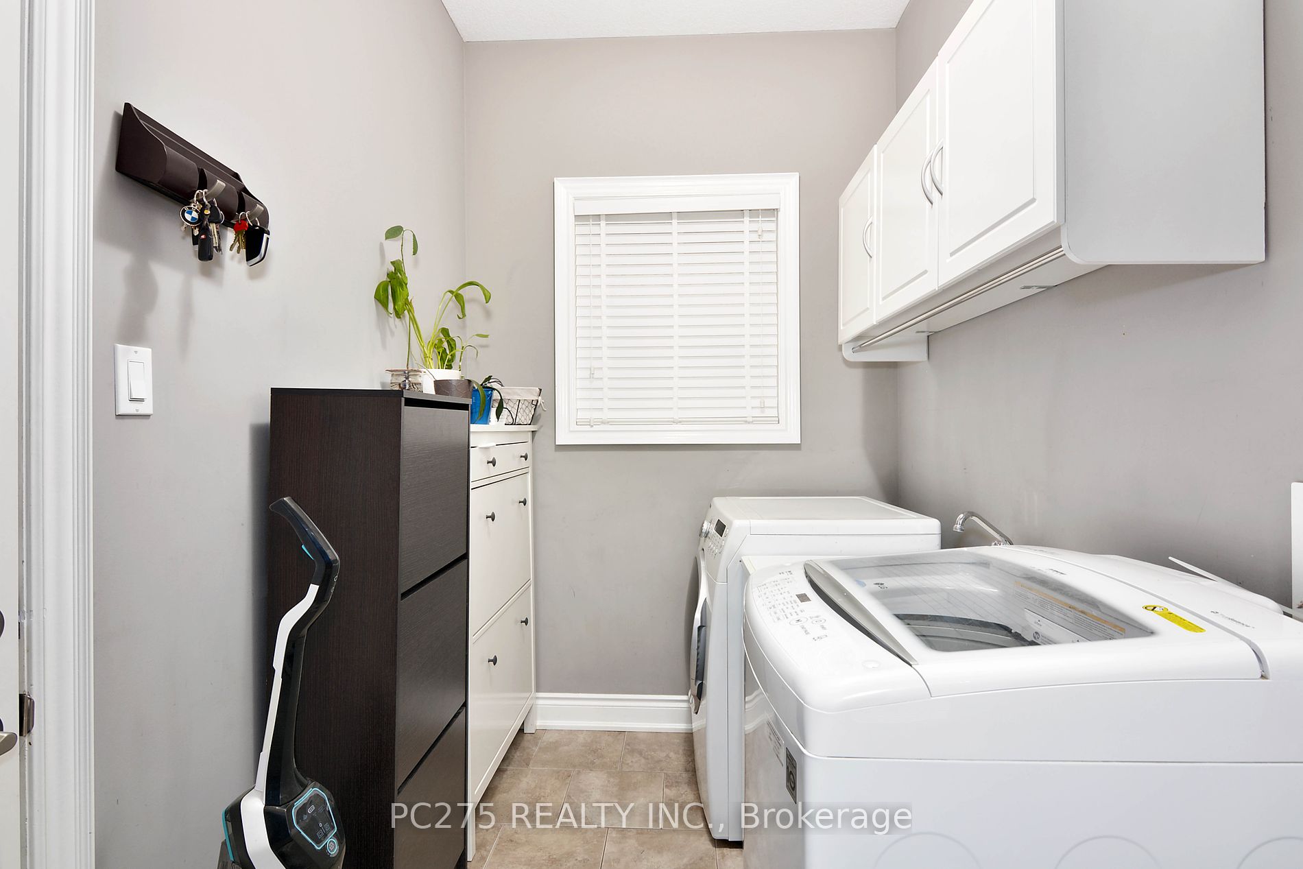 2107 North Routledge Park
