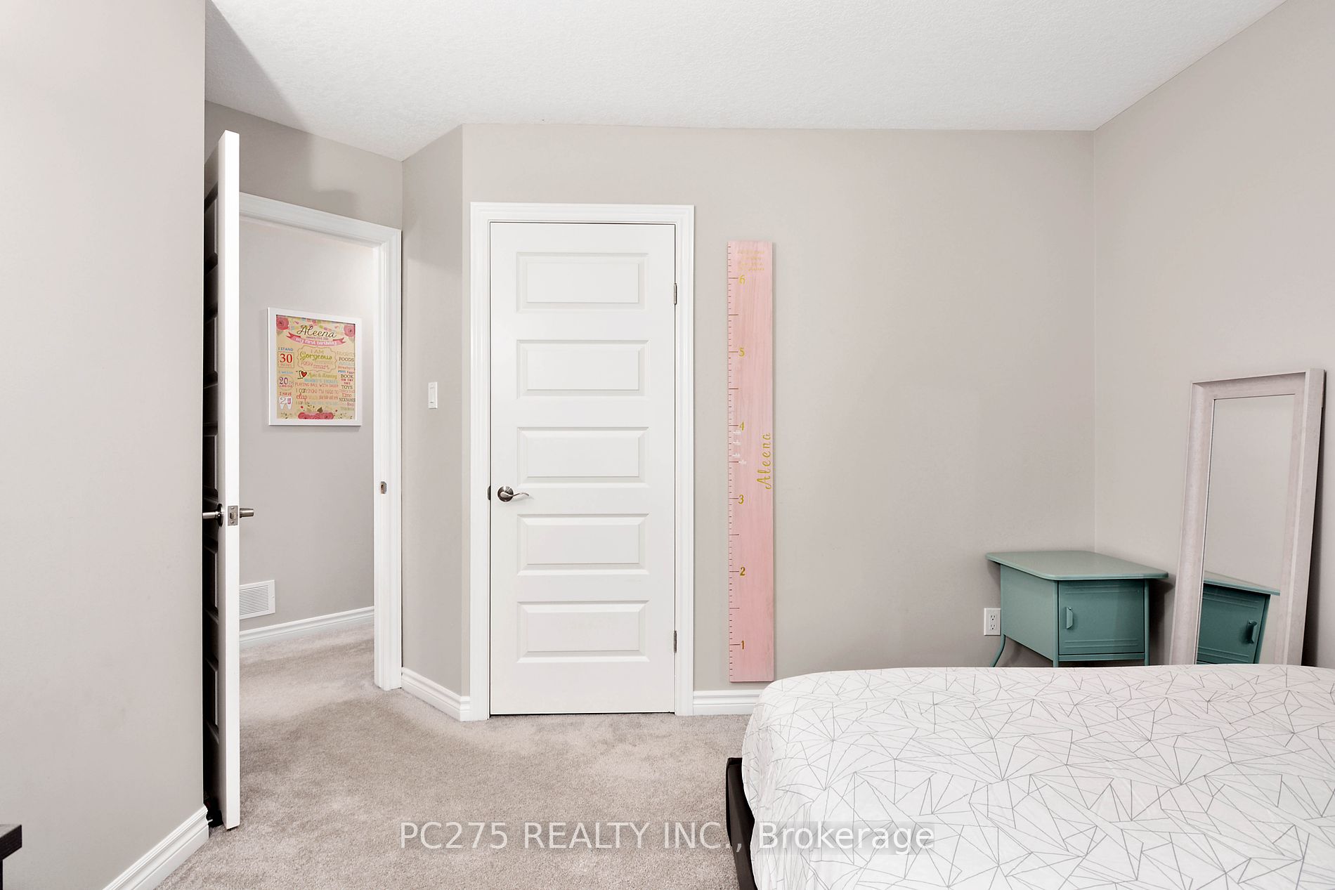 2107 North Routledge Park