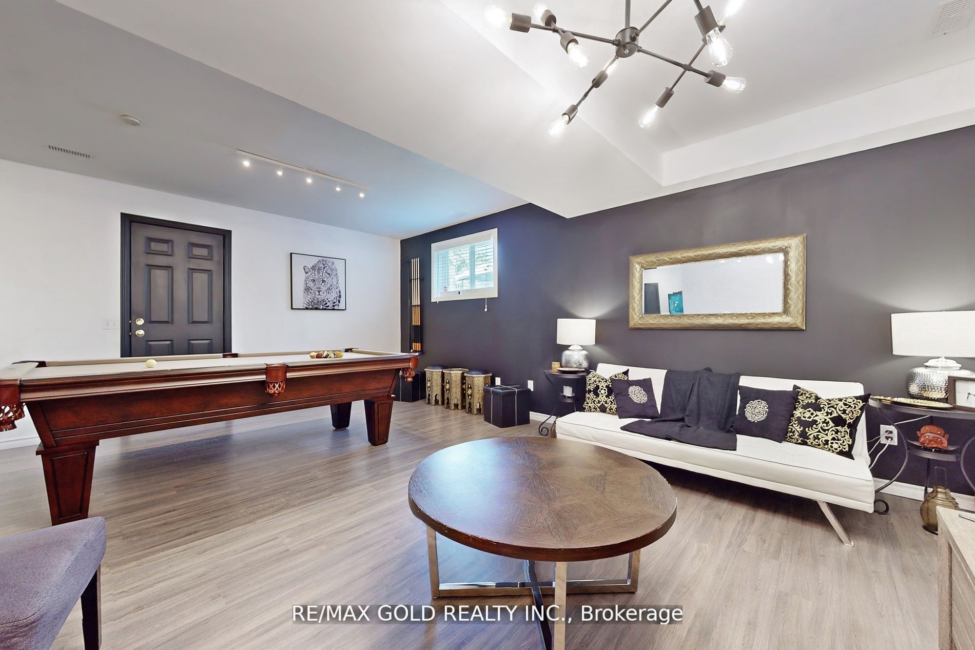 2 McCurdy Road