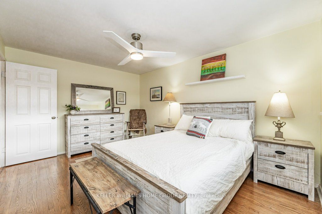 19 Brentwood Dr