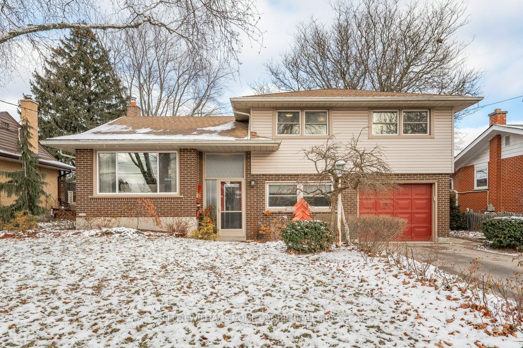 19 Brentwood Dr