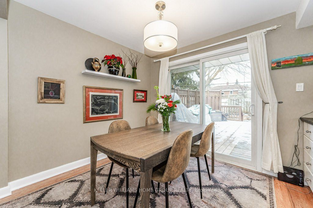 19 Brentwood Dr