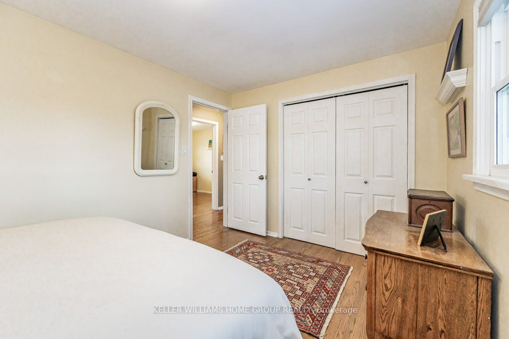 19 Brentwood Dr