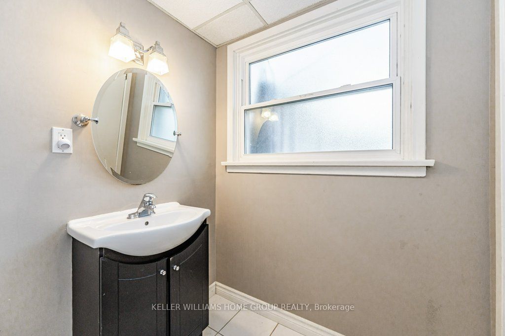 19 Brentwood Dr
