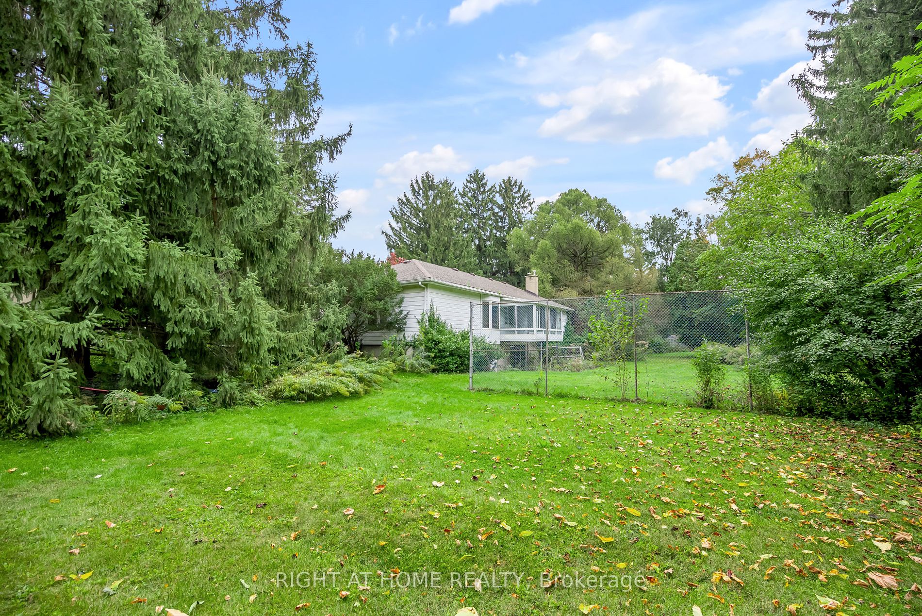 49 Thornwood Drive
