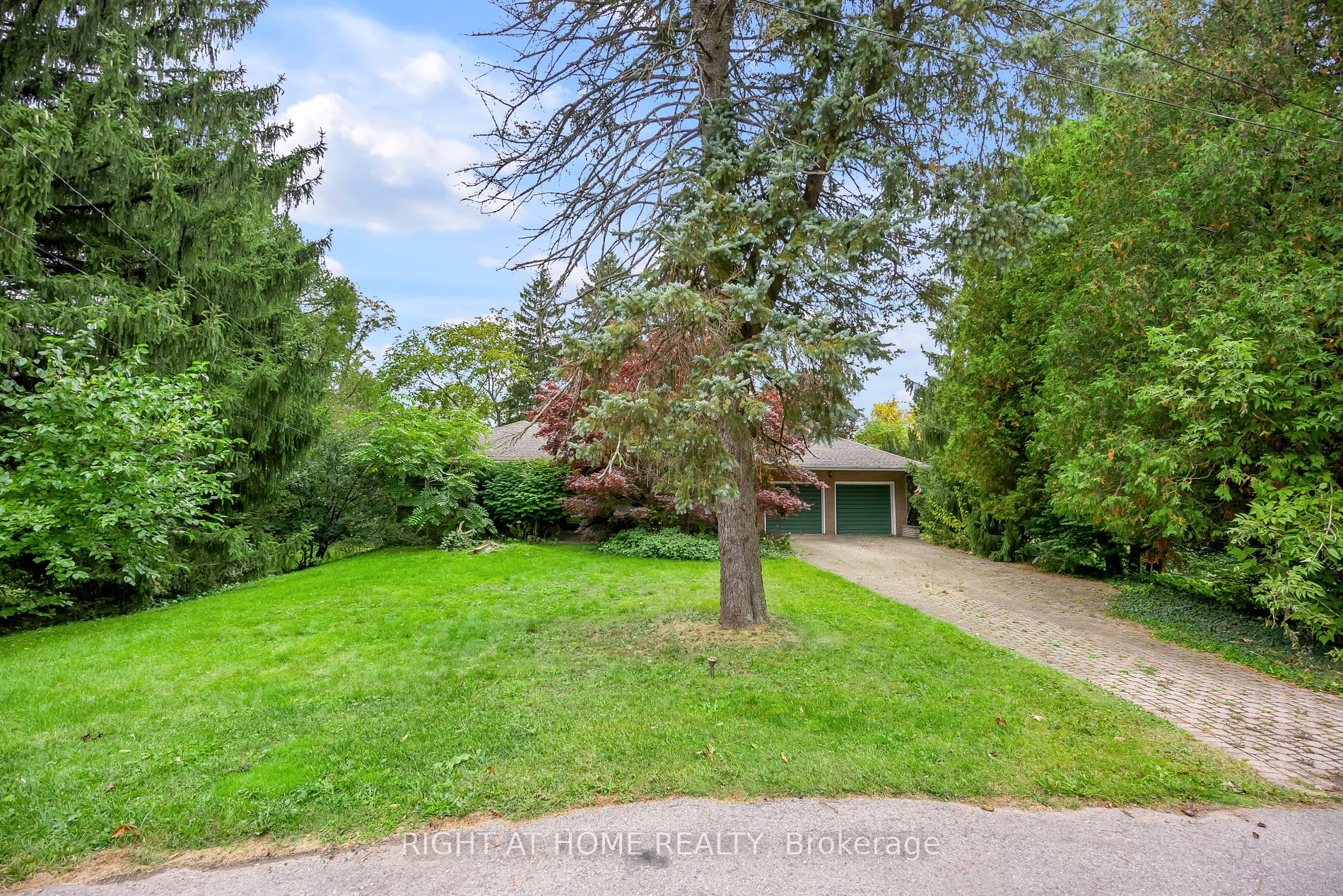 49 Thornwood Drive