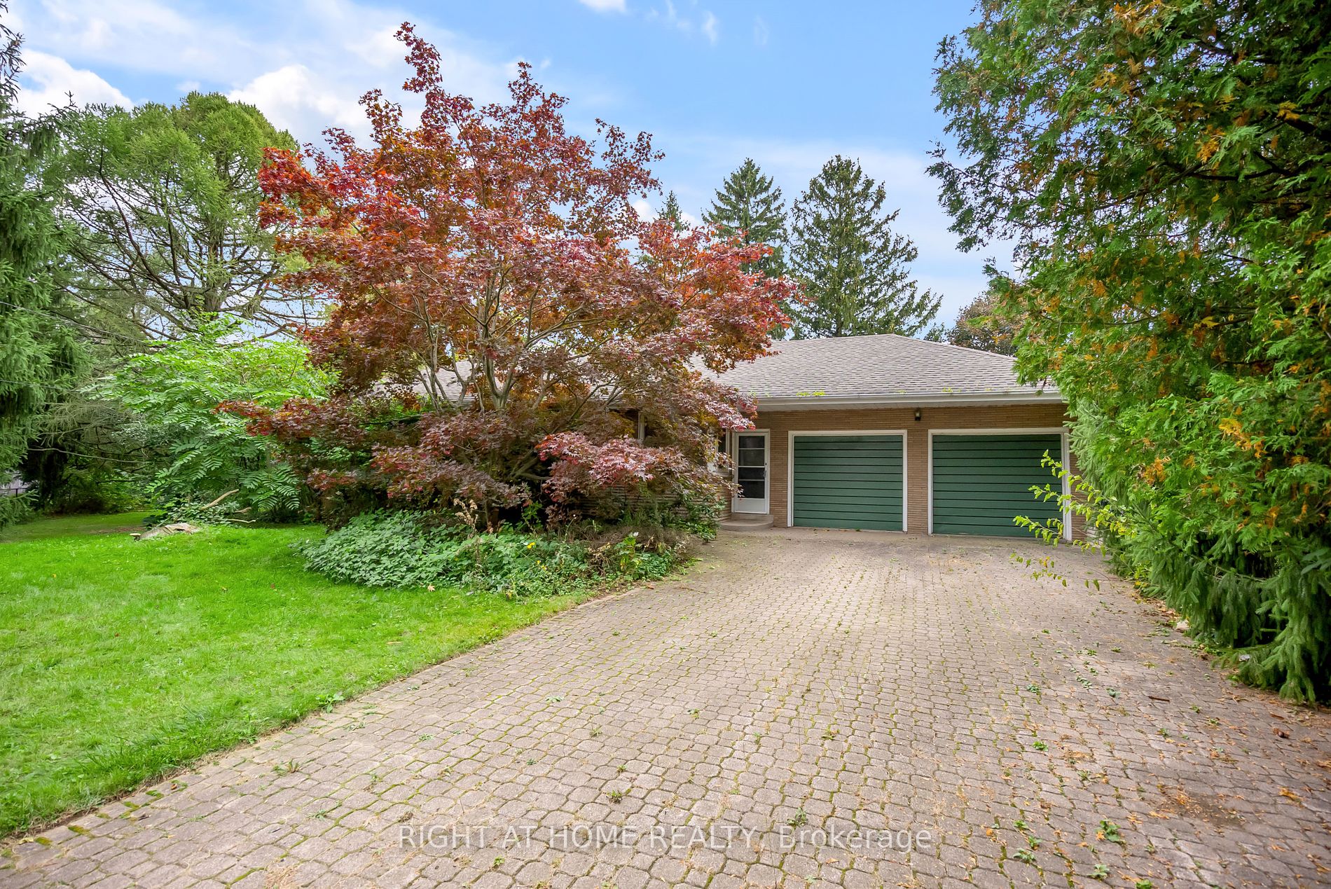 49 Thornwood Drive