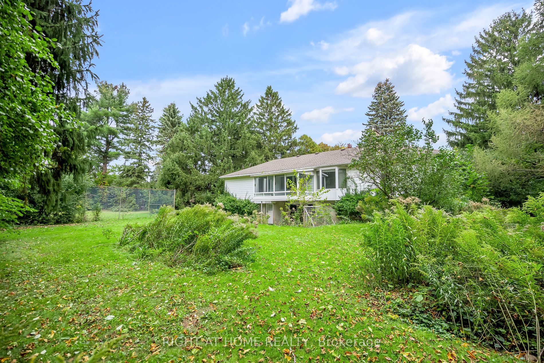 49 Thornwood Drive