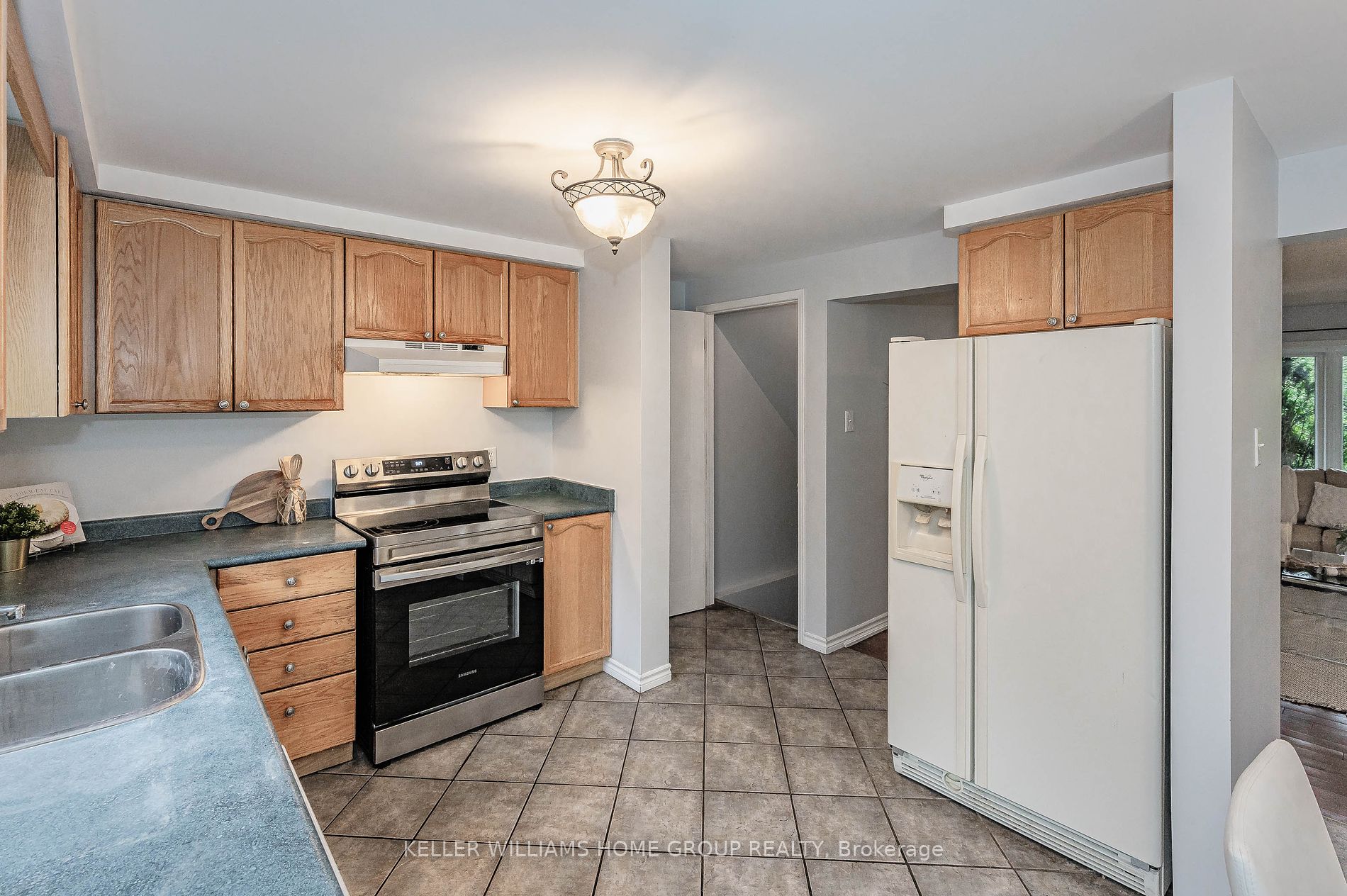 26 Sidney Cres