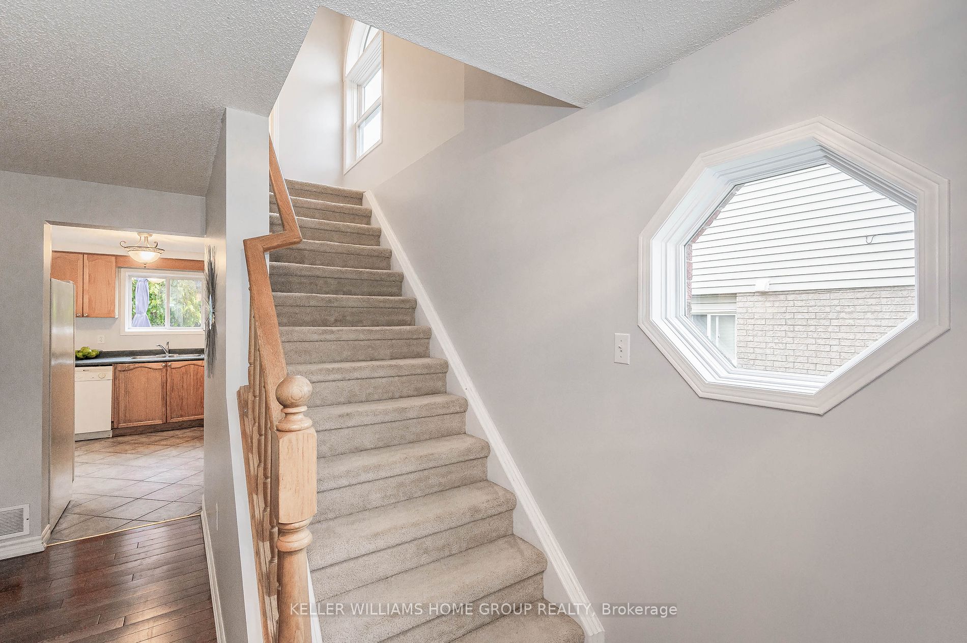 26 Sidney Cres