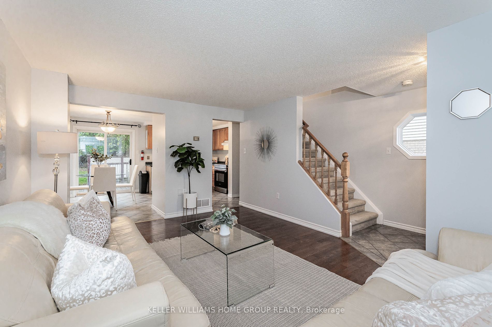 26 Sidney Cres