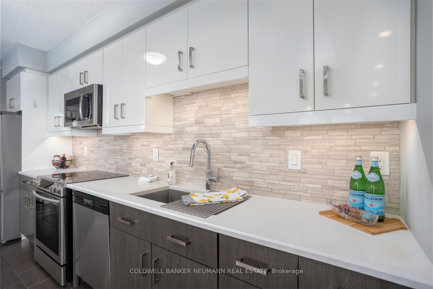 53 Arthur St S, #504
