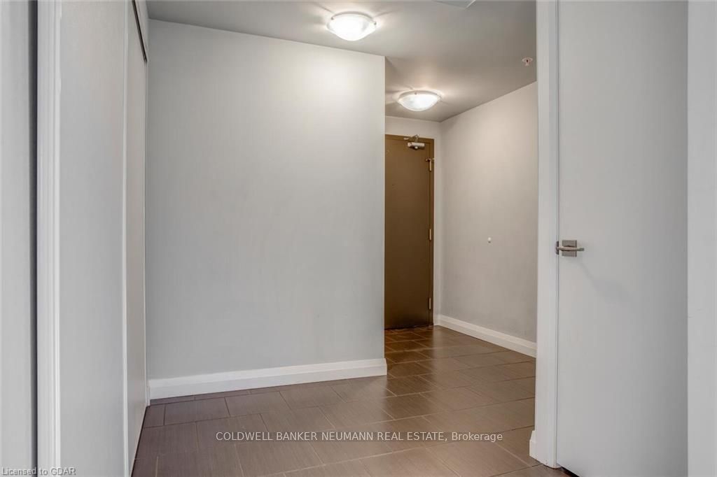 53 Arthur St S, #504