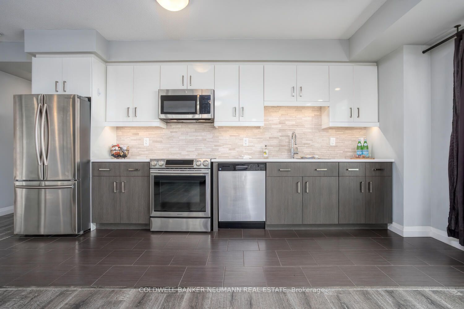53 Arthur St S, #504